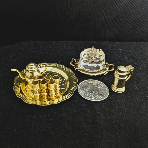 🎂 Vtg. Miniature Elegant Brass Service Platters w/ Cups Pitcher Crystal Cake - Picture 5 of 8